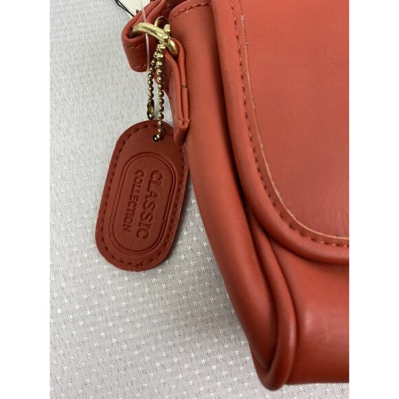 NWT Island Spun Women’s Red Crossbody Everyday Bag Purse - Picture 4 of 6